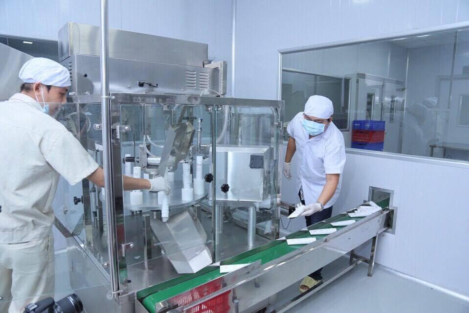 Gia Công Sản Phẩm Trang Điểm